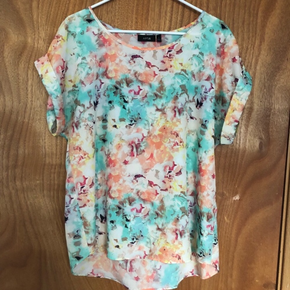 • 2/$10 • Apt 9 Watercolor Top